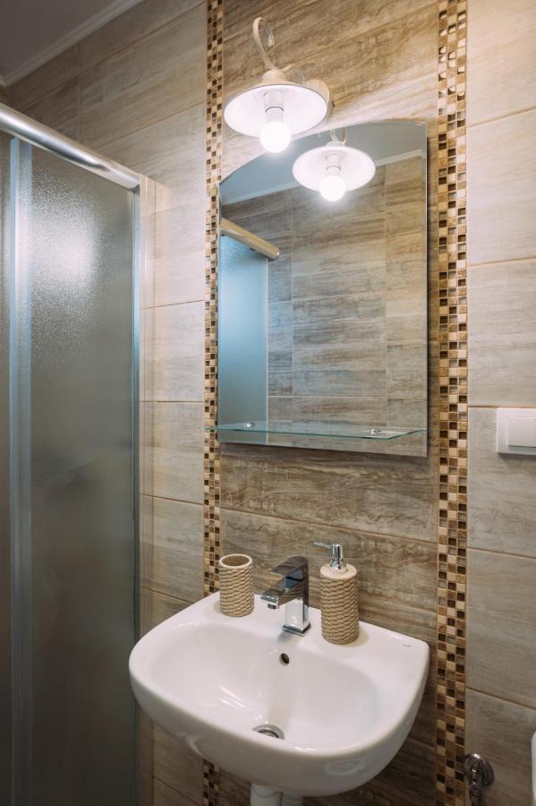Mici Luxury Ledine
